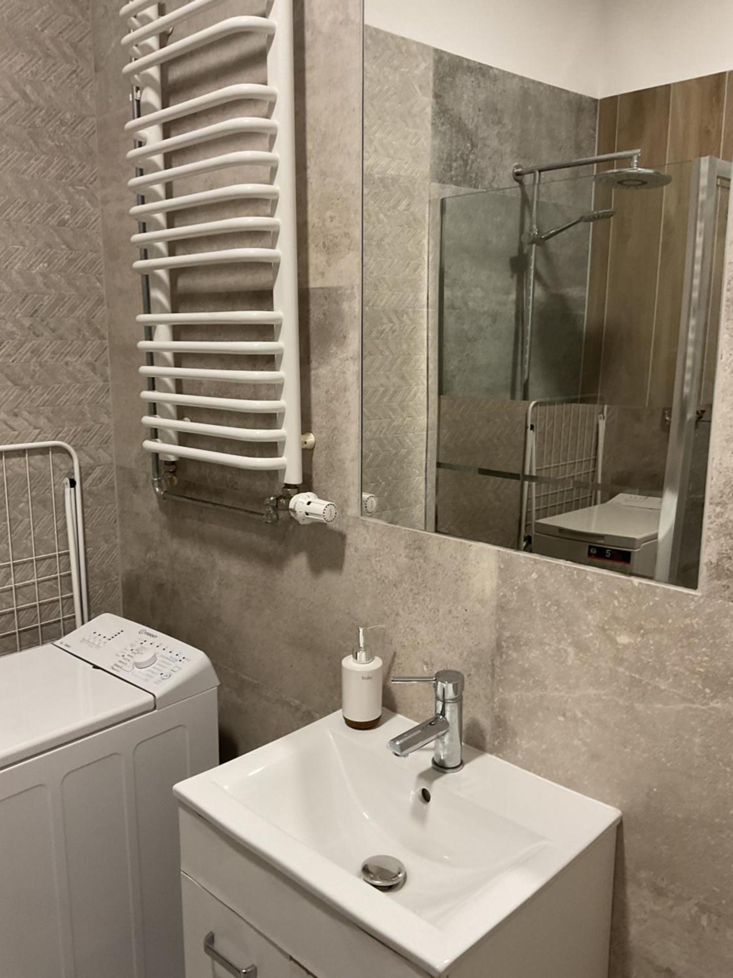 Ferienwohnung Omorika Na Zamkowej Krakau Exterior foto
